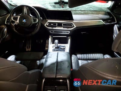 Zdjęcie 8 z 12 samochodu: 2021 BMW X6 M50I VIN:5UXCY8C08M9G97971 - miniatura