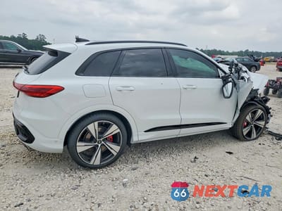 Trzecie zdjęcie samochodu z tyłu: 2025 AUDI SQ5 PREMIUM PLUS VIN:WA125AGU2S2124717 - miniatura
