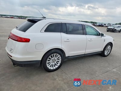 Trzecie zdjęcie samochodu z tyłu: 2012 LINCOLN MKT VIN:2LMHJ5AT9CBL55080 - miniatura