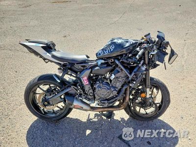 2025 YAMAHA YZFR7 JYARM38E1SA017704 - główne zdjęcie licytacji z USA - miniatura