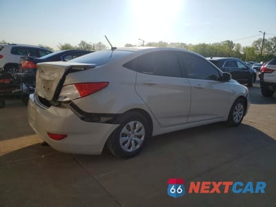 Trzecie zdjęcie samochodu z tyłu: 2016 HYUNDAI ACCENT SE VIN:KMHCT4AE5GU983469 - miniatura