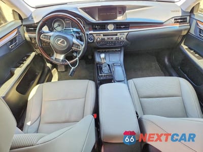 Zdjęcie 8 z 12 samochodu: 2017 LEXUS ES 300H VIN:JTHBW1GG8H2151294 - miniatura