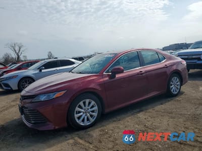2018 TOYOTA CAMRY LE 4T1B11HK6JU548205 - główne zdjęcie licytacji z USA - miniatura