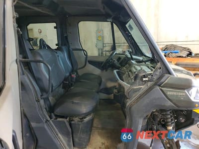 Piąte zdjęcie samochodu w środku: 2021 CAN-AM DEFENDER XT HD10 UTILITY VEHICLE VIN:3JBUCAX48MK002135 - miniatura