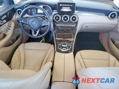 Zdjęcie 8 z 12 samochodu: 2018 MERCEDES-BENZ GLC 300 4MATIC VIN:WDC0G4KB0JV052017 - miniatura