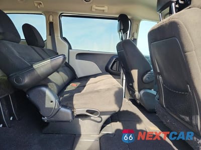 Zdjęcie 11 z 13 samochodu: 2017 DODGE GRAND CARAVAN SE VIN:2C4RDGBG1HR605614 - miniatura
