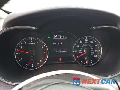 Zdjęcie 9 z 12 samochodu: 2018 KIA FORTE LX VIN:3KPFK4A78JE169828 - miniatura