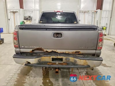 Zdjęcie 6 z 12 samochodu: 2002 CHEVROLET SILVERADO K1500 VIN:2GCEK19T721197713 - miniatura