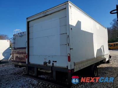 Trzecie zdjęcie samochodu z tyłu: 2017 CHEVROLET EXPRESS G3500 DELIVERY TRUCK VIN:1HA3GSCG1HN009734 - miniatura