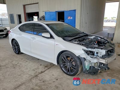 Czwarte zdjęcie samochodu z boku: 2020 ACURA TLX TECHNOLOGY VIN:19UUB1F64LA010897 - miniatura