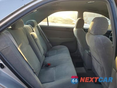 Zdjęcie 10 z 11 samochodu: 2004 TOYOTA CAMRY LE V6 VIN:4T1BF32K54U079683 - miniatura