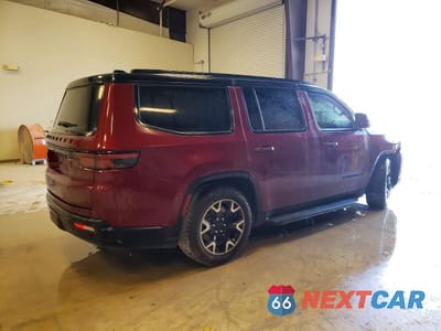 Trzecie zdjęcie samochodu z tyłu: 2025 JEEP WAGONEER SERIES II VIN:1C4SJVBP2SS533360 - miniatura