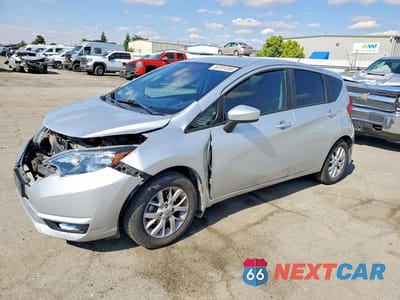 2018 NISSAN VERSA NOTE SV 3N1CE2CP7JL354186 - główne zdjęcie licytacji z USA - miniatura