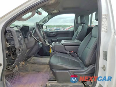 Zdjęcie 7 z 11 samochodu: 2021 CHEVROLET SILVERADO C1500 VIN:3GCNWAEH7MG243377 - miniatura