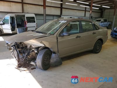 2005 FORD FOCUS ZX4 1FAFP34NX5W272613 - główne zdjęcie licytacji z USA - miniatura
