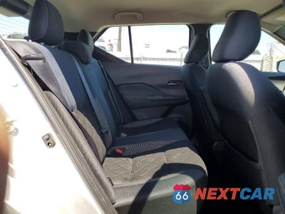 Zdjęcie 10 z 12 samochodu: 2020 NISSAN KICKS SV VIN:3N1CP5CV4LL506289 - miniatura