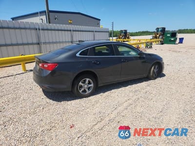 Trzecie zdjęcie samochodu z tyłu: 2017 CHEVROLET MALIBU LS VIN:1G1ZB5ST4HF199657 - miniatura
