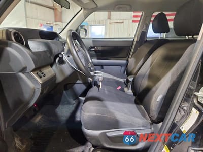 Zdjęcie 7 z 14 samochodu: 2008 TOYOTA SCION XB VIN:JTLKE50E581010147 - miniatura