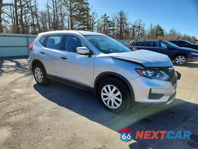 Czwarte zdjęcie samochodu z boku: 2017 NISSAN ROGUE S VIN:JN8AT2MV0HW258917 - miniatura