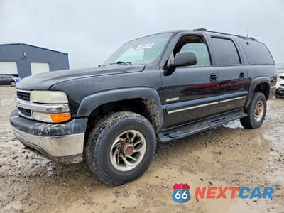 2000 CHEVROLET SUBURBAN K2500 3GNGK26U1YG175063 - główne zdjęcie licytacji z USA - miniatura