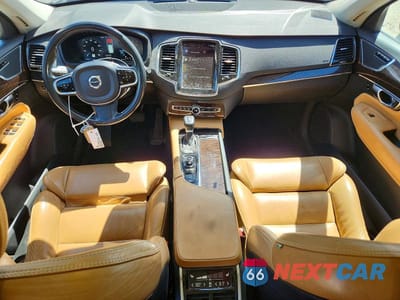 Zdjęcie 8 z 13 samochodu: 2016 VOLVO XC90 T6 VIN:YV4A22PK0G1090804 - miniatura