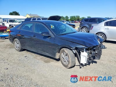 Czwarte zdjęcie samochodu z boku: 2025 HYUNDAI ELANTRA SE VIN:KMHLL4DG9SU887592 - miniatura