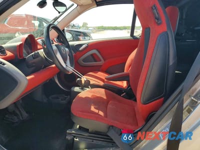 Zdjęcie 7 z 12 samochodu: 2013 SMART FORTWO PASSION VIN:WMEEK3BA8DK607587 - miniatura