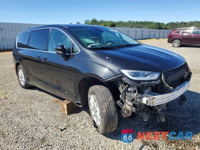 Czwarte zdjęcie samochodu z boku: 2023 CHRYSLER PACIFICA TOURING L VIN:2C4RC1BG7PR553355 - miniatura