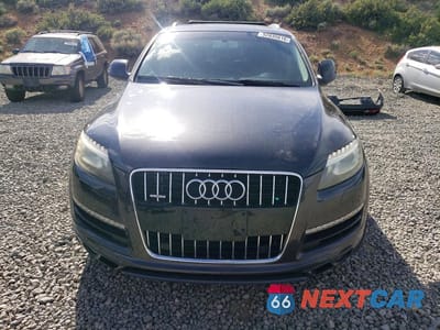 Piąte zdjęcie samochodu w środku: 2012 AUDI Q7 PRESTIGE VIN:WA1VMAFE9CD010424 - miniatura