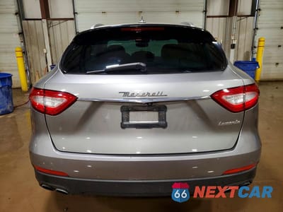 Zdjęcie 6 z 13 samochodu: 2017 MASERATI LEVANTE VIN:ZN661XUA4HX207186 - miniatura