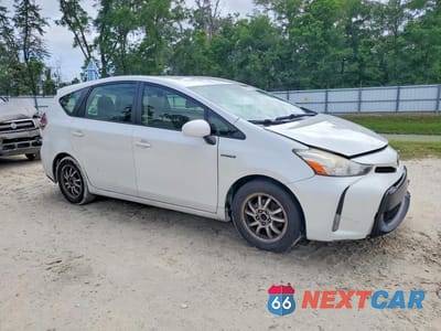 Czwarte zdjęcie samochodu z boku: 2016 TOYOTA PRIUS V THREE VIN:JTDZN3EU5GJ044036 - miniatura
