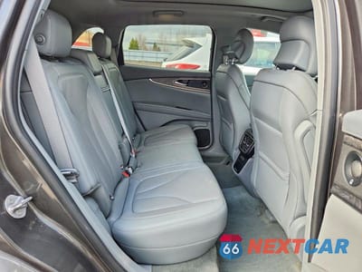 Zdjęcie 11 z 14 samochodu: 2019 LINCOLN NAUTILUS RESERVE VIN:2LMPJ8LP7KBL26379 - miniatura