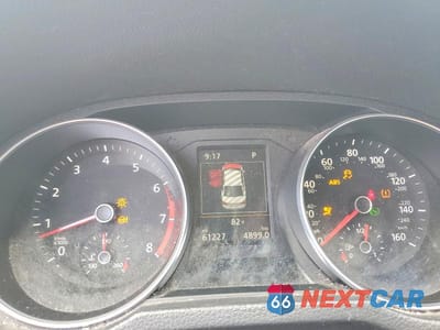 Zdjęcie 9 z 12 samochodu: 2018 VOLKSWAGEN PASSAT SE VIN:1VWBA7A32JC018021 - miniatura