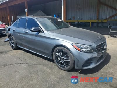 Czwarte zdjęcie samochodu z boku: 2020 MERCEDES-BENZ C 300 4MATIC VIN:W1KWF8EB5LR596732 - miniatura
