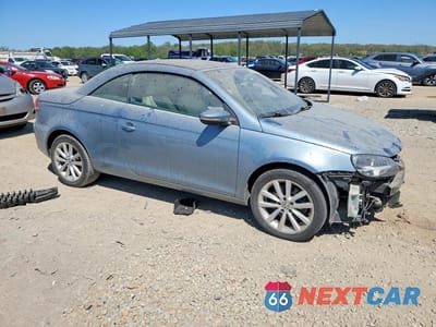 Czwarte zdjęcie samochodu z boku: 2015 VOLKSWAGEN EOS KOMFORT VIN:WVWBW8AH7FV000597 - miniatura