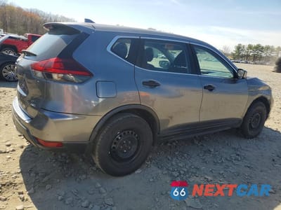 Trzecie zdjęcie samochodu z tyłu: 2018 NISSAN ROGUE S VIN:KNMAT2MV3JP562299 - miniatura
