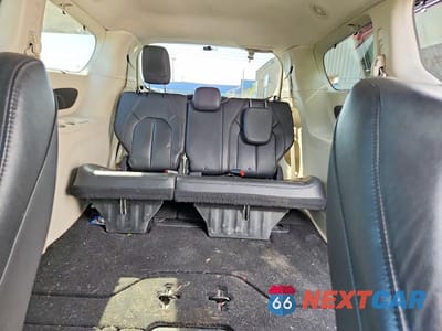 Zdjęcie 10 z 13 samochodu: 2017 CHRYSLER PACIFICA TOURING L VIN:2C4RC1BG3HR598102 - miniatura