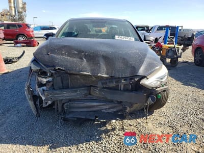 Piąte zdjęcie samochodu w środku: 2018 HYUNDAI ELANTRA SPORT VIN:KMHD04LB3JU520026 - miniatura