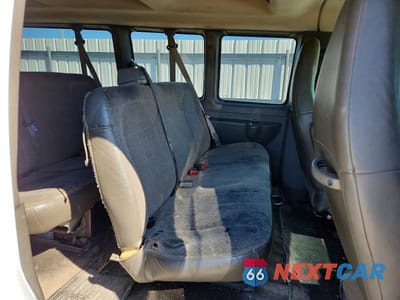 Zdjęcie 10 z 12 samochodu: 2016 CHEVROLET EXPRESS G3500 LT VIN:1GAZGPFG9G1247546 - miniatura