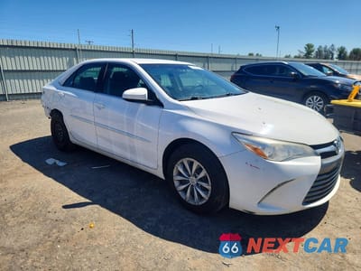 Czwarte zdjęcie samochodu z boku: 2017 TOYOTA CAMRY LE VIN:4T1BF1FK7HU434437 - miniatura