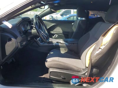 Zdjęcie 7 z 12 samochodu: 2016 DODGE CHALLENGER SXT VIN:2C3CDZAG4GH323446 - miniatura