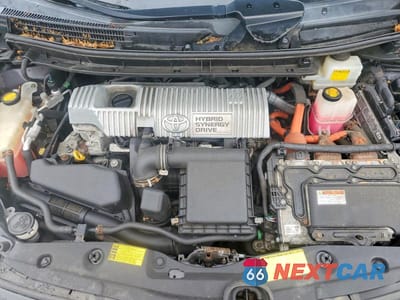 Zdjęcie 11 z 12 samochodu: 2013 TOYOTA PRIUS THREE VIN:JTDKN3DUXD5647457 - miniatura