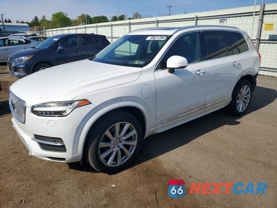 2017 VOLVO XC90 T8 YV4BC0PL2H1107750 - główne zdjęcie licytacji z USA - miniatura