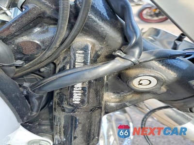 Zdjęcie 9 z 9 samochodu: 2008 HARLEY DAVIDSON FLSTC VIN:1HD1BW5108Y031862 - miniatura