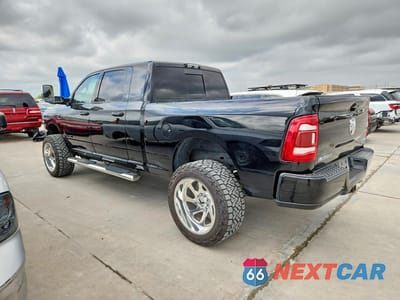 Drugie zdjęcie samochodu z przodu: 2023 RAM 2500 LARAMIE VIN:3C6UR5NL7PG617383 - miniatura