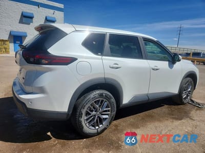 Trzecie zdjęcie samochodu z tyłu: 2026 NISSAN ROGUE SV VIN:5N1BT3BB9TC698199 - miniatura