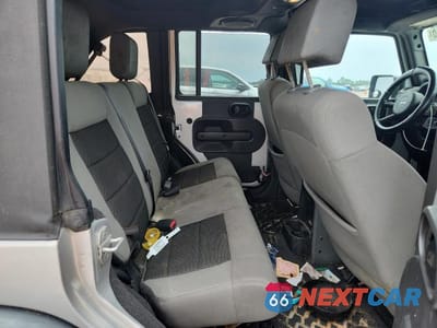 Zdjęcie 11 z 13 samochodu: 2010 JEEP WRANGLER UNLIMITED SPORT VIN:1J4BA3H16AL192166 - miniatura