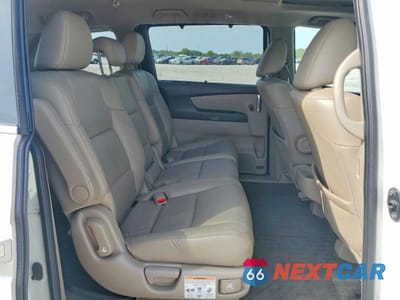 Zdjęcie 10 z 13 samochodu: 2014 HONDA ODYSSEY TOURING VIN:5FNRL5H97EB030541 - miniatura