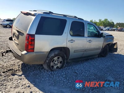 Trzecie zdjęcie samochodu z tyłu: 2013 CHEVROLET TAHOE C1500 LT VIN:1GNSCBE05DR299319 - miniatura