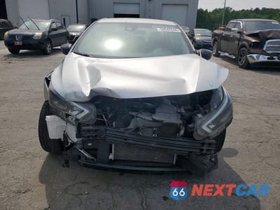 Piąte zdjęcie samochodu w środku: 2021 NISSAN VERSA SR VIN:3N1CN8FV3ML921768 - miniatura